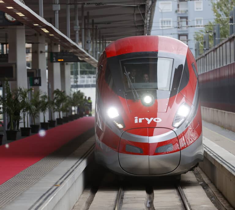 Transportes confía en que los rivales de Renfe entren pronto en las rutas a Galicia y Asturias