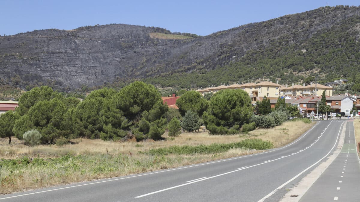 Vista del municipio abulense de Cebreros, afectado por los incendios forestales este verano.
