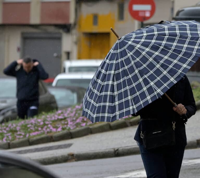 El 'zarpazo otoñal' se dejará sentir la semana que viene con un nuevo frente que traerá lluvias y aire frío