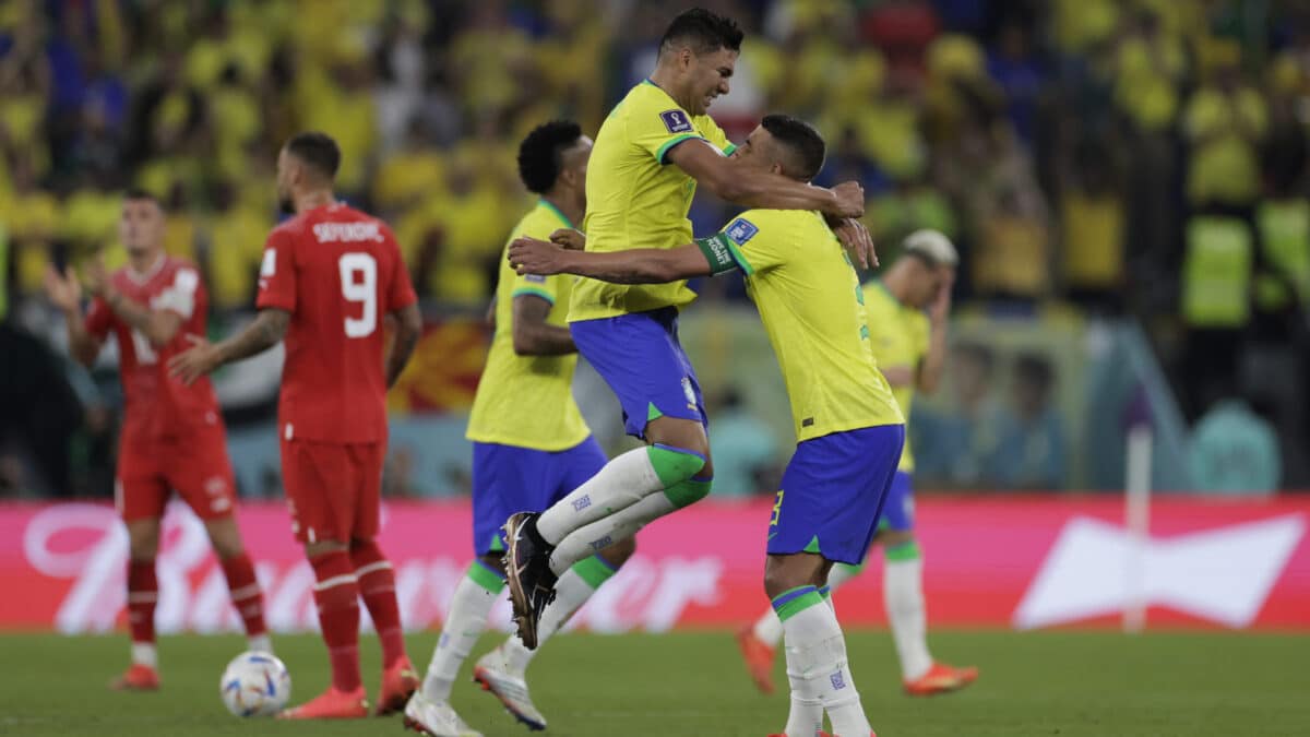 Casemiro celebra su gol decisivo a Suiza