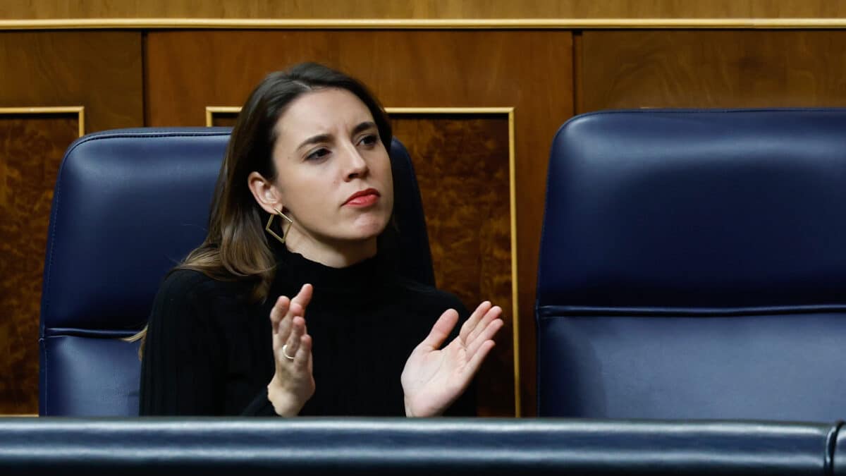 La ministra de Igualdad, Irene Montero durante la última jornada de debate y votación de los presupuestos en el pleno del Congreso, este jueves.