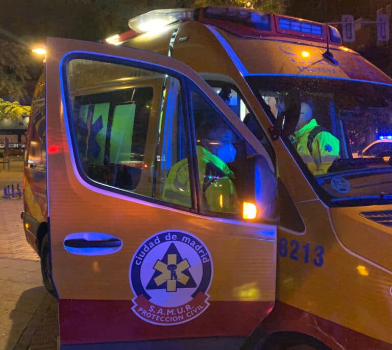 Muere un hombre en un incendio en una vivienda en Madrid