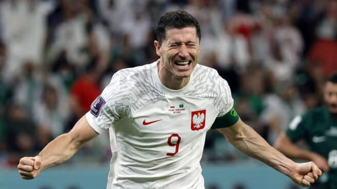 Robert Lewandowski celebra su primer gol en un Mundial Robert Lewandowski celebra su primer gol en un Mundial