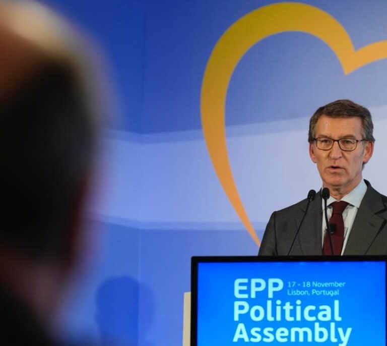Feijóo exhorta a Sánchez a que asuma responsabilidades políticas ante la ley Montero