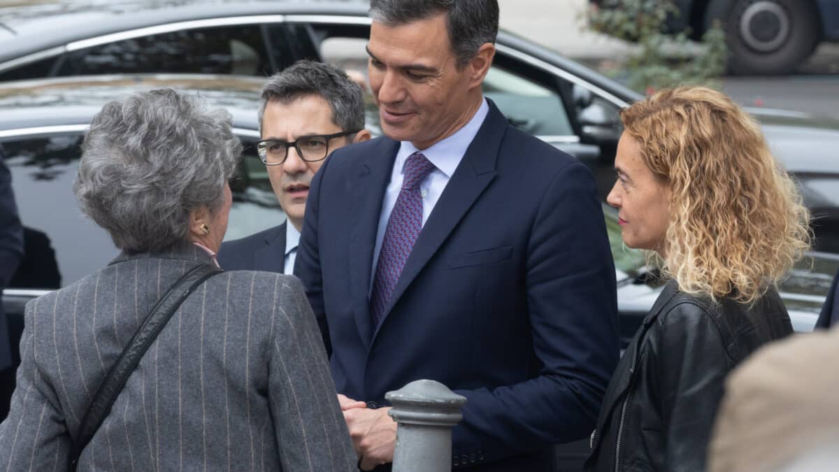 Félix Bolaños, Pedro Sánchez y Mertixell Batet, en un acto de Memoria Histórica.