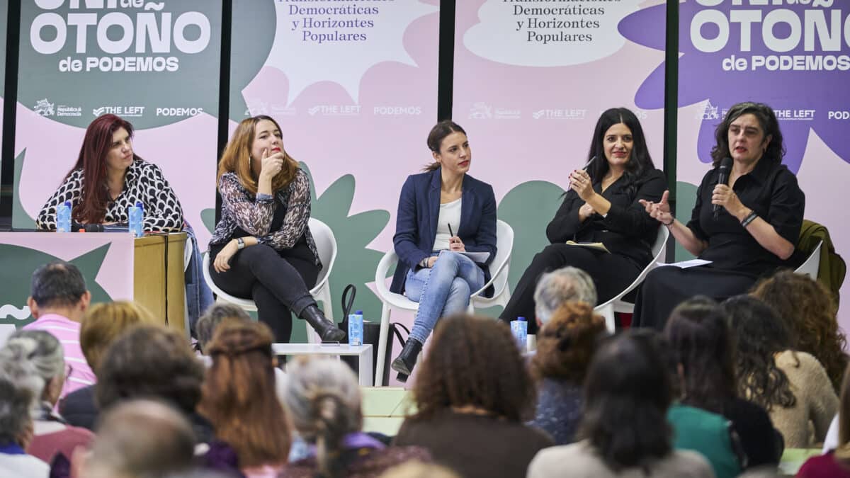 Mesa sobre feminismo en la 'universidad de otoño' de Podemos.