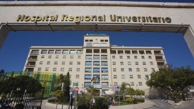 Muere una joven de 18 años en Málaga por una meningitis meningocócica Hospital Regional de Málaga