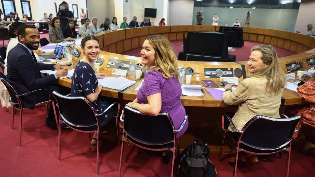 Irene Montero, Ángela Rodríguez y Victoria Rosell, durante una Conferencia Sectorial de Igualdad.