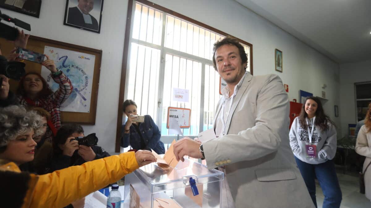 José María González 'Kichi' vota en las elecciones de 2019.