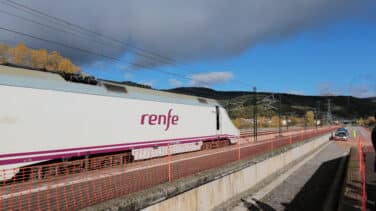 Hallan muerta a una mujer en un tren Madrid-Vigo tras pensar que se había quedado dormida