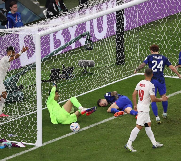 Estados Unidos tumba a Irán para definir los dos primeros cruces de octavos de final