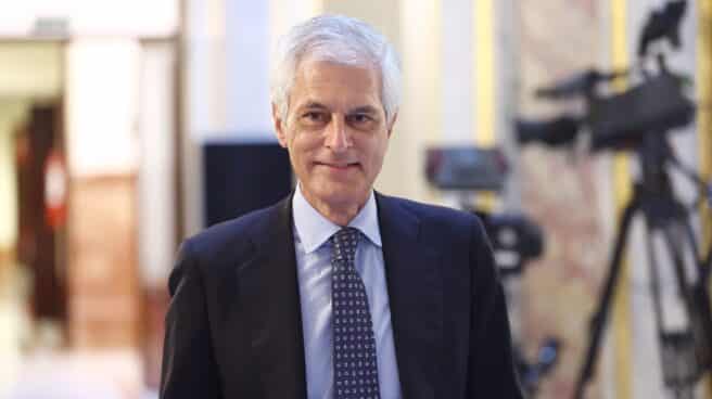 El secretario cuarto de la Mesa del Congreso de los Diputados, Adolfo Suárez Illana, a su llegada a una reunión de la mesa del Congreso El secretario cuarto de la Mesa del Congreso de los Diputados, Adolfo Suárez Illana, a su llegada a una reunión de la mesa del Congreso