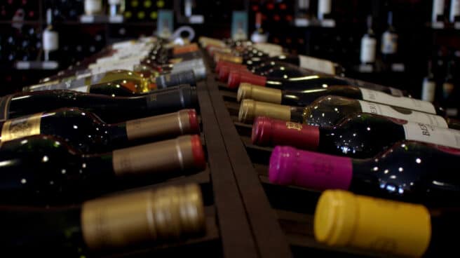vinoteca-botellas-vino Vinoteca.
