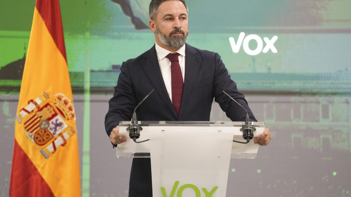 El presidente de Vox, Santiago Abascal, comparece ante los medios en rueda de prensa desde la sede nacional del partido