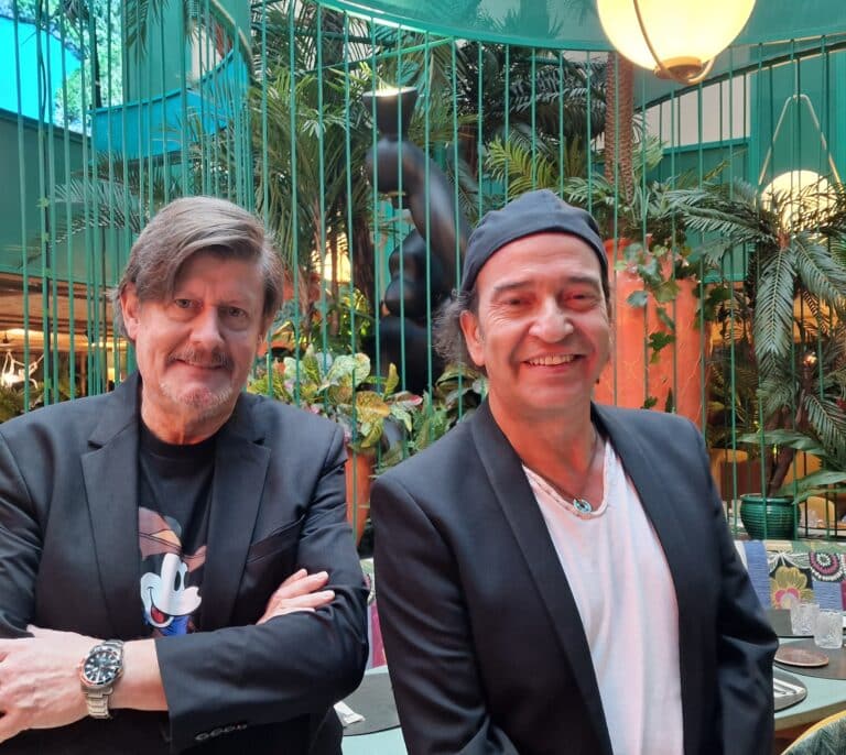 Álvaro Urquijo: "Un día mi padre vino a un concierto y dijo 'pues no lo hacéis mal'"