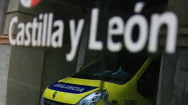 Fallece el conductor de un camión en una colisión con un autobús en la A-6