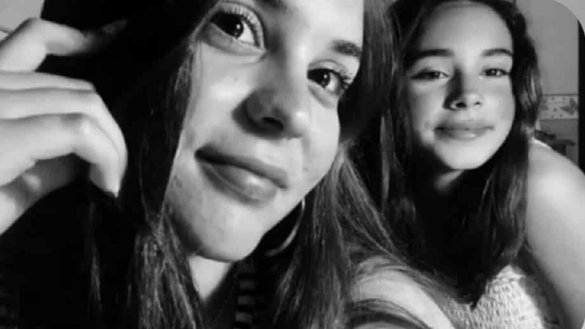 Alicia y su hermana Cristina