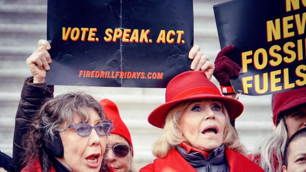 Jane Fonda en su prosta del Fire Drill Fridays