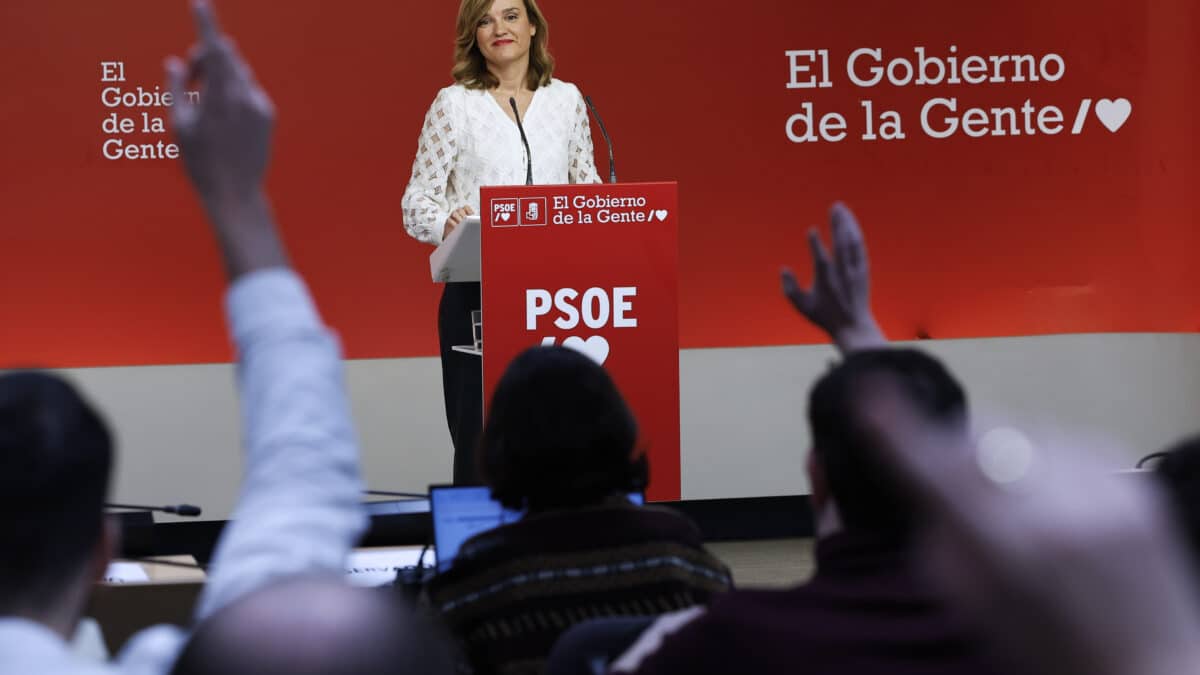 MADRID, 19/12/2022.- La portavoz de la Comisión Ejecutiva del PSOE, Pilar Alegría, ofrece una rueda de prensa en la sede federal de su partido en la calle de Ferraz en Madrid este lunes. EFE/ Chema Moya