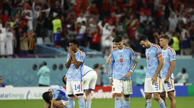 La Casa Real envía un mensaje de ánimo a España tras su derrota en el Mundial: "Aquí no acaba nada. Los triunfos llegarán" Jugadores de España reaccionan al perder la serie de penaltis hoy, en un partido de los octavos de final del Mundial de Fútbol Qatar 2022