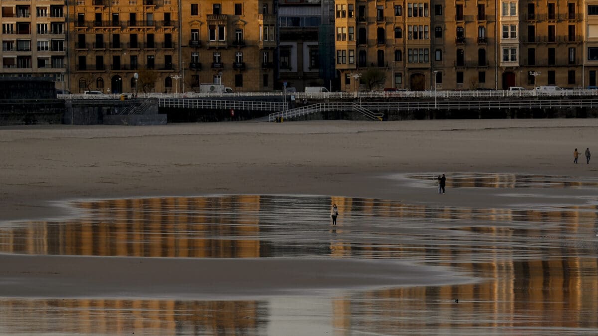 Playa de la Zurriola de San Sebastián.