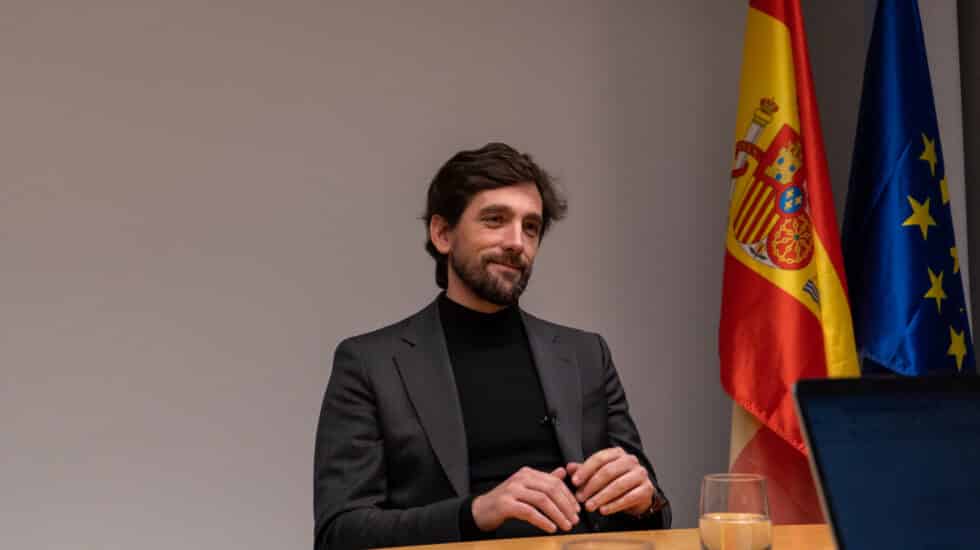 Adrián Vázquez, eurodiputado de Ciudadanos, durante una entrevista con El Independiente en el Parlamento Europeo