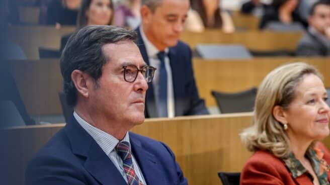 El presidente de la CEOE, Antonio Garamendi, durante la entrega de los premios 'Autónomo del año' en la sede la CEOE.