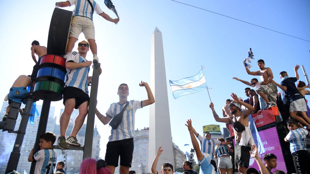 Los argentinos celebran cerca del Obelisco en Buenos Aires