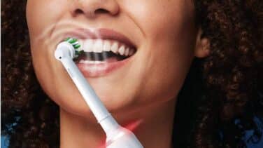 Esta Navidad regala salud dental con este cepillo de dientes eléctrico Oral-B ¡ahora con un 43% de descuento!