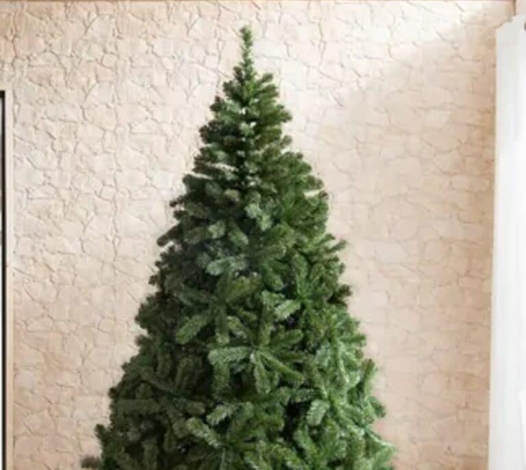 Este es el árbol de Navidad que arrasa en Leroy Merlin ¡ahora con un 25% de descuento!