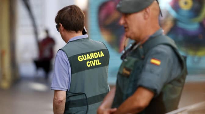 La Guardia Civil detiene a la cúpula de una plataforma de criptomonedas vinculada al cibercrimen y a Rusia