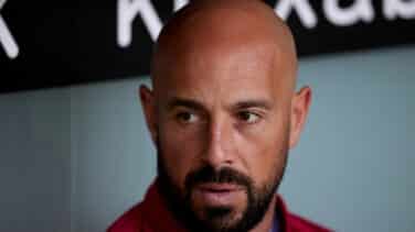 El enganchón en Twitter de Pepe Reina con Rufián: "Tranquilo Gabriel, voy a estar 18 meses"
