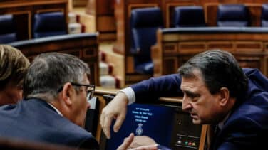 7 abstenciones, 4 noes y 3 síes, la combinación ganadora del PNV para poner y quitar presidentes