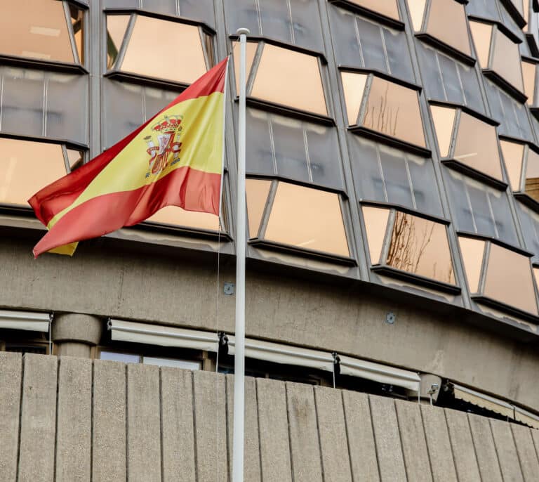 El Constitucional da la razón al PP y paraliza la reforma exprés del Gobierno para renovar el Tribunal