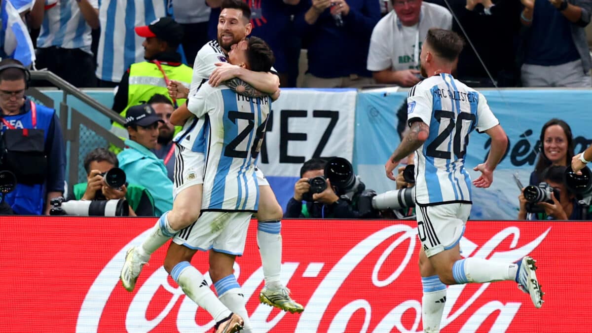 Los jugadores de Argentina celebran un gol en cuartos de final del Mundial