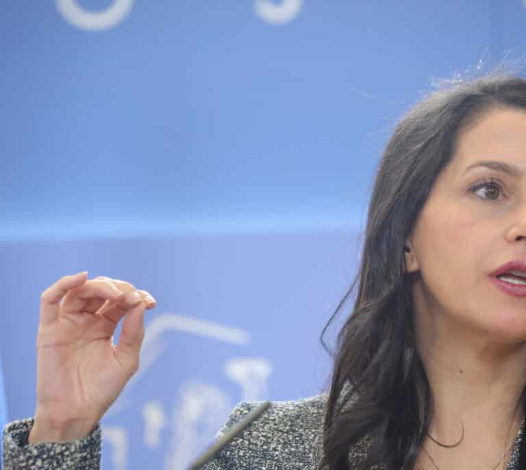 Un centenar de alcaldías y casi 400 pactos con el PP: lo que defiende Cs tras la refundación