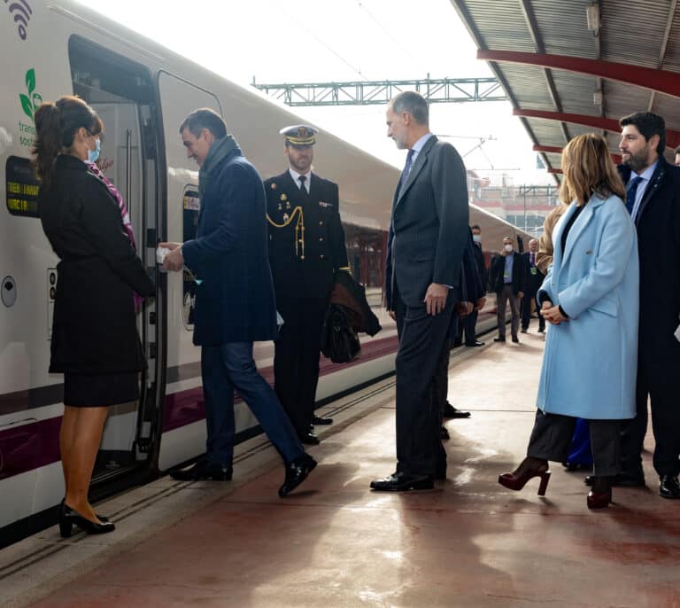 El presidente de la república y un Rey menor