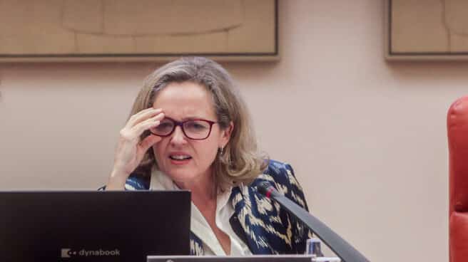 El marido de Calviño rechaza el cargo directivo de Patrimonio Nacional tras el escándalo de su fichaje La vicepresidenta primera del Gobierno y ministra de Asuntos Económicos y Transformación Digital, Nadia Calviño, en la Comisión Mixta para la Unión Europea
