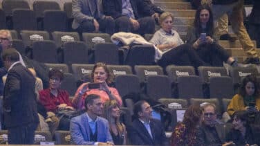 Sánchez viaja a Barcelona para despedir a Serrat: "Has puesto música a nuestra historia"