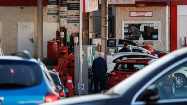 Las gasolineras temen escasez de carburante en los últimos días del descuento del Gobierno