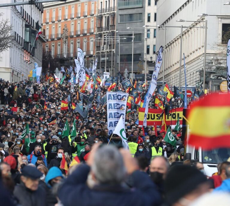Los policías barajan un año electoral caliente por la derogación de la 'ley mordaza'
