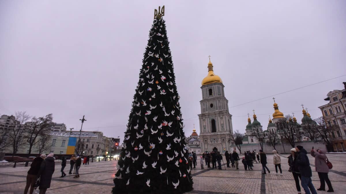 El árbol de Navidad de la Plaza de Santa Sofía en Kiev