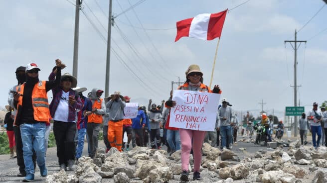 Simpatizantes de Pedro Castillo se manifiestan en Arequipa Inestabilidad en Perú