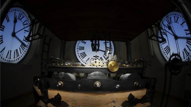 La maquinaria del reloj de la Puerta del Sol.