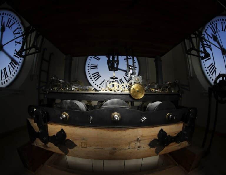 El relojero de Sol: "Si se parte una rueda, el 'plan B' es echarse a llorar"