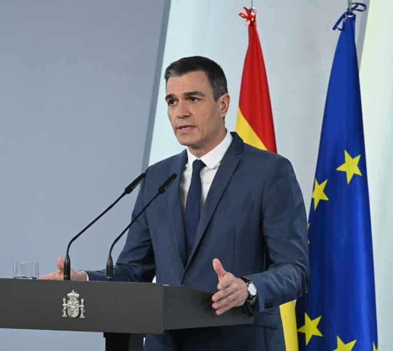 Sánchez adoptará "cuantas medidas sean precisas" para acabar con el "injustificable bloqueo del Poder Judicial y del TC"