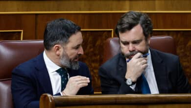 Vox vuelve al 'perfil García-Gallardo' en los candidatos de mayo tras el pinchazo de Olona