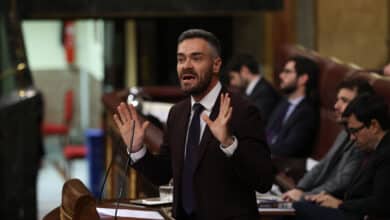 El PSOE culpa a la derecha de "poner en peligro la democracia" como en el 23-F en el debate de la sedición y la malversación