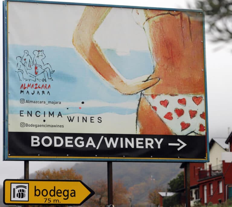 Igualdad rectifica la censura por el cartel del vino de El Bierzo y admite que fue "desproporcionada"
