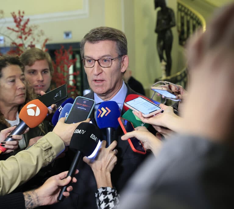 Feijóo ve "inaudito" que Montero siga como ministra tras acusar al PP de "promover la cultura de la violación"